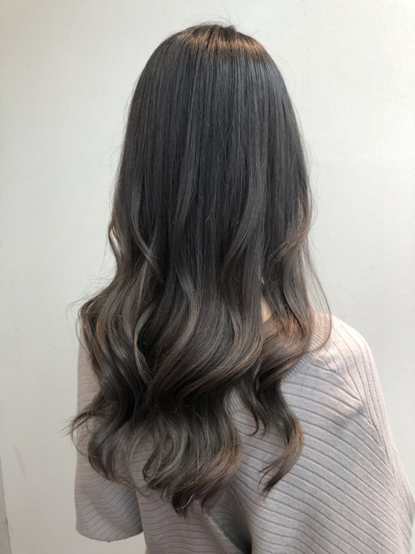 グレージュカラー